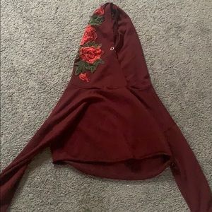 Cropped maroon rue 21 roes sweatshirt